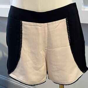 DZARM- NWT Women’s Shorts